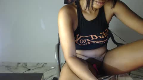 Snapshot of hot_chocoxxxx chatting on 01-25-25, 09:57 sonia mis choco online show from 01-25-25, 09:57