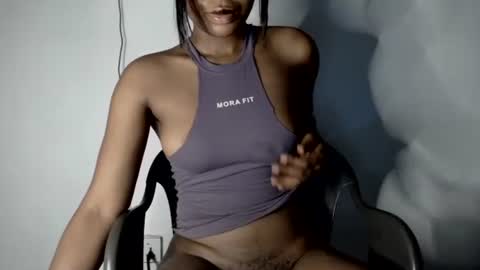 Snapshot of hot_chocoxxxx chatting on 10-18-25, 08:04 sonia mis choco online show from 10-18-25, 08:04