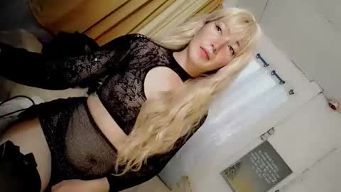 its me CLAUDIA online show from 01-17-26, 02:38