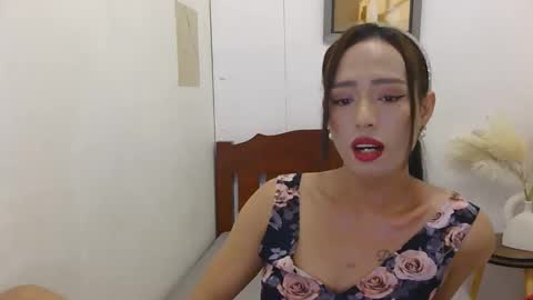 Snapshot of hot_daniela090393 chatting on 10-28-25, 02:59 DANIELA online show from 10-28-25, 02:59