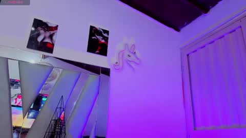 Snapshot of hot_destinyk chatting on 06-28-26, 06:58 destinyk online show from 06-28-26, 06:58
