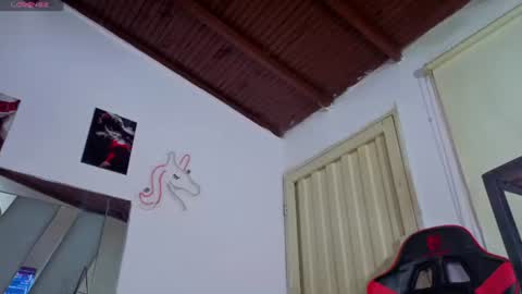 Snapshot of hot_destinyk chatting on 07-04-26, 10:05 destinyk online show from 07-04-26, 10:05