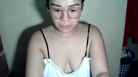 Snapshot of hot_emma1112 chatting on 06-20-26, 07:11 hot_emma1112 online show from 06-20-26, 07:11