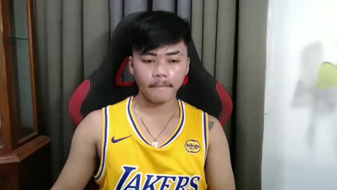 Snapshot of hot_emmanuel chatting on 10-26-25, 04:40 hot_emmanuel online show from 10-26-25, 04:40