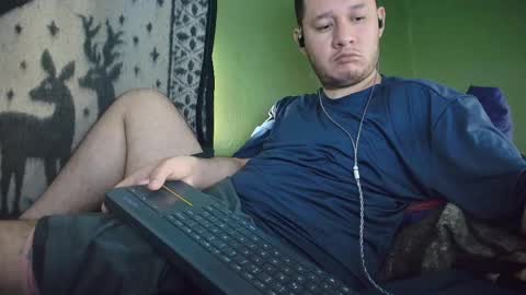 hot_guy36 online show from 05-24-26, 02:00