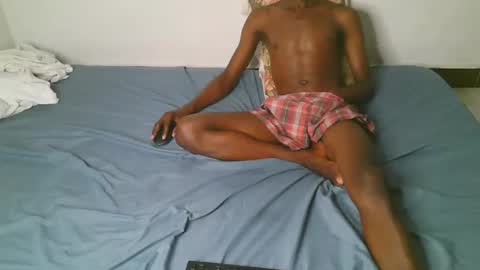 hot_guys88 online show from 04-28-26, 03:44