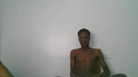 hot_guys88 online show from 05-02-26, 06:18