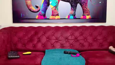 Aly online show from 06-18-26, 04:11