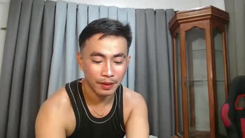 Snapshot of hot_khevin chatting on 10-18-25, 10:38 hot_khevin online show from 10-18-25, 10:38