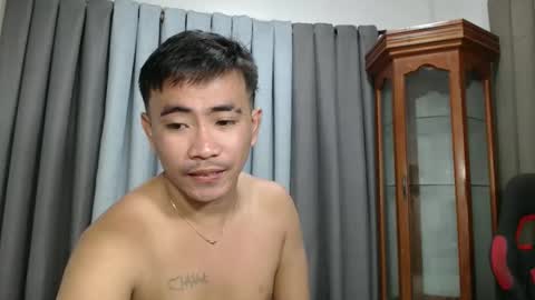 Snapshot of hot_khevin chatting on 10-18-25, 10:43 hot_khevin online show from 10-18-25, 10:43