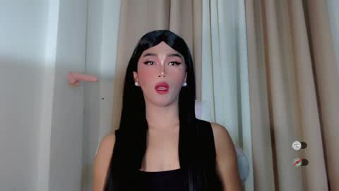 Snapshot of hot_khianna chatting on 06-23-26, 03:43 Khianna online show from 06-23-26, 03:43
