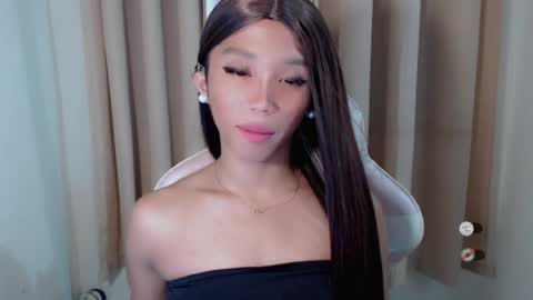 Snapshot of hot_khianna chatting on 07-25-26, 12:36 Khianna online show from 07-25-26, 12:36