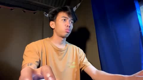 Snapshot of hot_kianxx chatting on 10-09-25, 01:31 hot_kianxx online show from 10-09-25, 01:31