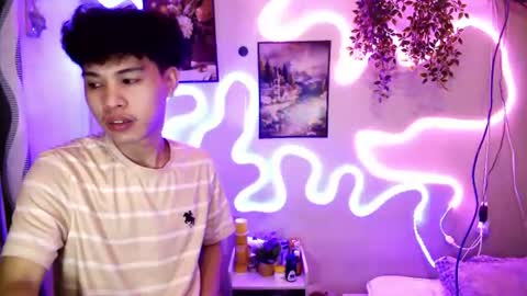 Snapshot of hot_kisser19 chatting on 07-19-26, 02:59 mark online show from 07-19-26, 02:59