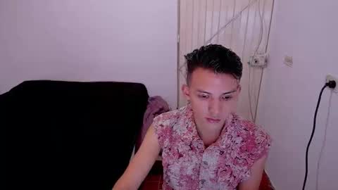 Snapshot of hot_latin_temptation chatting on 03-29-26, 10:10 Alejandro online show from 03-29-26, 10:10
