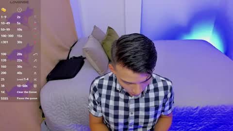 Alejandro online show from 04-06-26, 02:42
