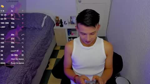 Alejandro online show from 05-05-26, 01:46