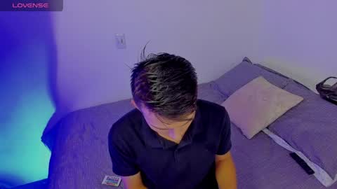 Alejandro online show from 05-10-26, 04:06