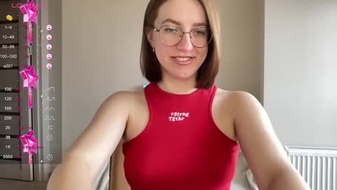 Lina online show from 02-10-25, 11:57