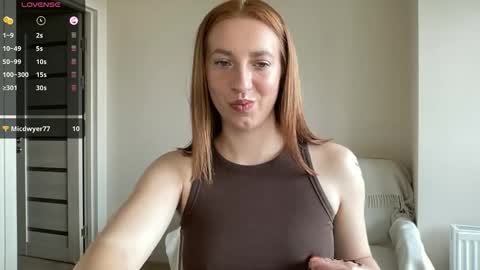 Lina online show from 10-03-25, 01:19