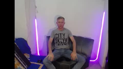 angel online show from 03-04-26, 01:22