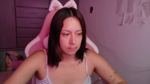 Mia online show from 07-28-26, 02:24