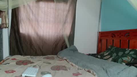 hot_moxie online show from 11-22-25, 06:01