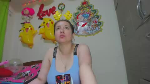 Snapshot of hot_nikol_09 chatting on 12-15-24, 03:09 Nikol online show from 12-15-24, 03:09