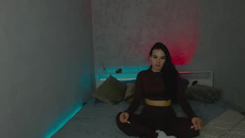 hot_oksi online show from 04-07-26, 07:36