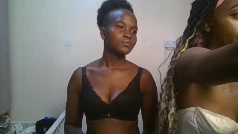 Snapshot of hot_petite1 chatting on 05-23-26, 08:46 Hot petite online show from 05-23-26, 08:46