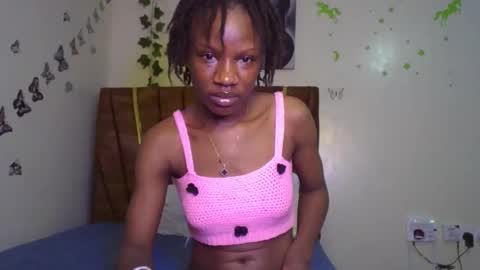 Snapshot of hot_petite100 chatting on 11-08-25, 07:56 hot petite100 online show from 11-08-25, 07:56