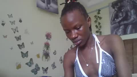 Snapshot of hot_petite100 chatting on 11-25-25, 09:31 hot petite100 online show from 11-25-25, 09:31