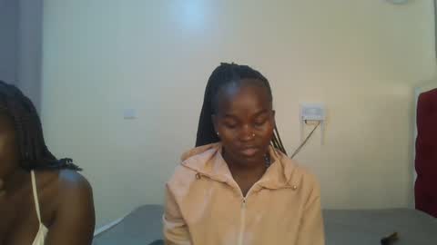 Snapshot of hot_petite12 chatting on 07-09-26, 05:00 Petite online show from 07-09-26, 05:00