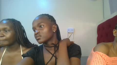 Snapshot of hot_petite12 chatting on 07-10-26, 05:15 Petite online show from 07-10-26, 05:15