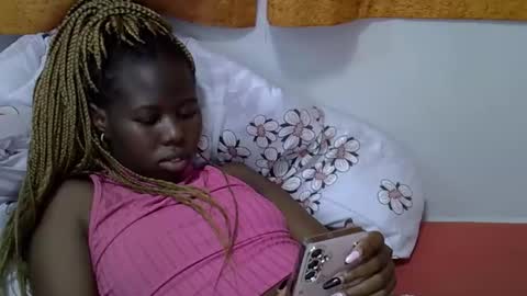 Snapshot of hot_petra2 chatting on 04-25-26, 08:28 Daddys doll online show from 04-25-26, 08:28