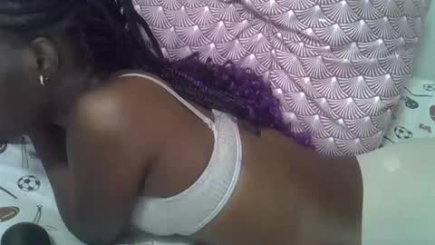 Snapshot of hot_petra2 chatting on 05-07-26, 05:24 Daddys doll online show from 05-07-26, 05:24