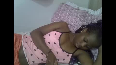 Snapshot of hot_petra2 chatting on 05-19-26, 01:56 Daddys doll online show from 05-19-26, 01:56