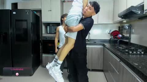 Snapshot of hot_sexmature chatting on 10-09-25, 11:14 Vanesa Oliver and Andrew online show from 10-09-25, 11:14