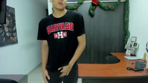 Snapshot of hot_sexmature chatting on 01-12-26, 11:21 Vanesa Oliver and Andrew online show from 01-12-26, 11:21