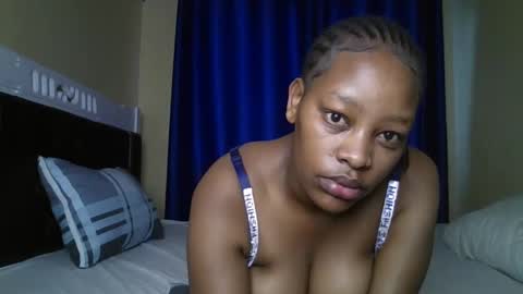 Snapshot of hot_sexxxy_bitch chatting on 05-28-26, 02:14 Amanda online show from 05-28-26, 02:14