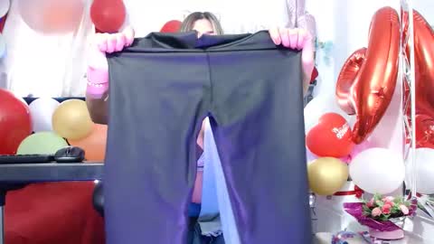 Snapshot of hot_sexy_bunny chatting on 02-26-25, 09:48 hot sexy bunny online show from 02-26-25, 09:48