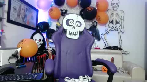 Snapshot of hot_sexy_bunny chatting on 10-31-25, 02:29 hot sexy bunny online show from 10-31-25, 02:29