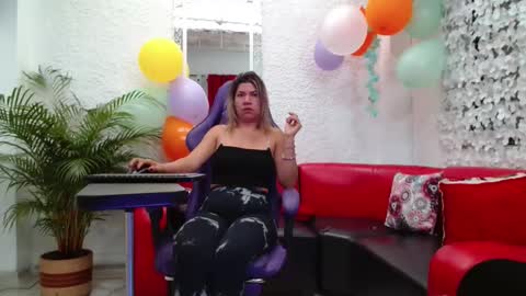 Snapshot of hot_sexy_bunny chatting on 02-11-26, 01:38 hot sexy bunny online show from 02-11-26, 01:38