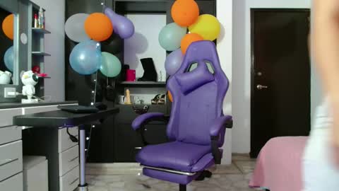 Snapshot of hot_sexy_bunny chatting on 02-13-26, 01:29 hot sexy bunny online show from 02-13-26, 01:29