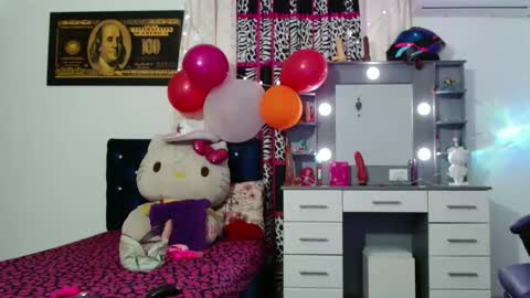 Snapshot of hot_sexy_bunny chatting on 04-15-26, 01:40 hot sexy bunny online show from 04-15-26, 01:40