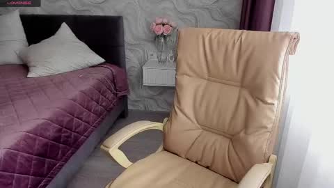 Snapshot of hot_squirtgirl chatting on 05-30-26, 05:04 Vasilisa online show from 05-30-26, 05:04