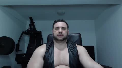 Snapshot of hot_stefano1 chatting on 02-23-25, 05:18 Stefano.. online show from 02-23-25, 05:18