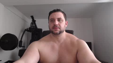 Snapshot of hot_stefano1 chatting on 02-24-25, 05:33 Stefano.. online show from 02-24-25, 05:33