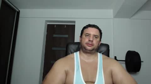 Snapshot of hot_stefano1 chatting on 09-27-25, 04:45 Stefano.. online show from 09-27-25, 04:45