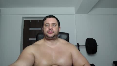 Snapshot of hot_stefano1 chatting on 09-29-25, 05:45 Stefano.. online show from 09-29-25, 05:45